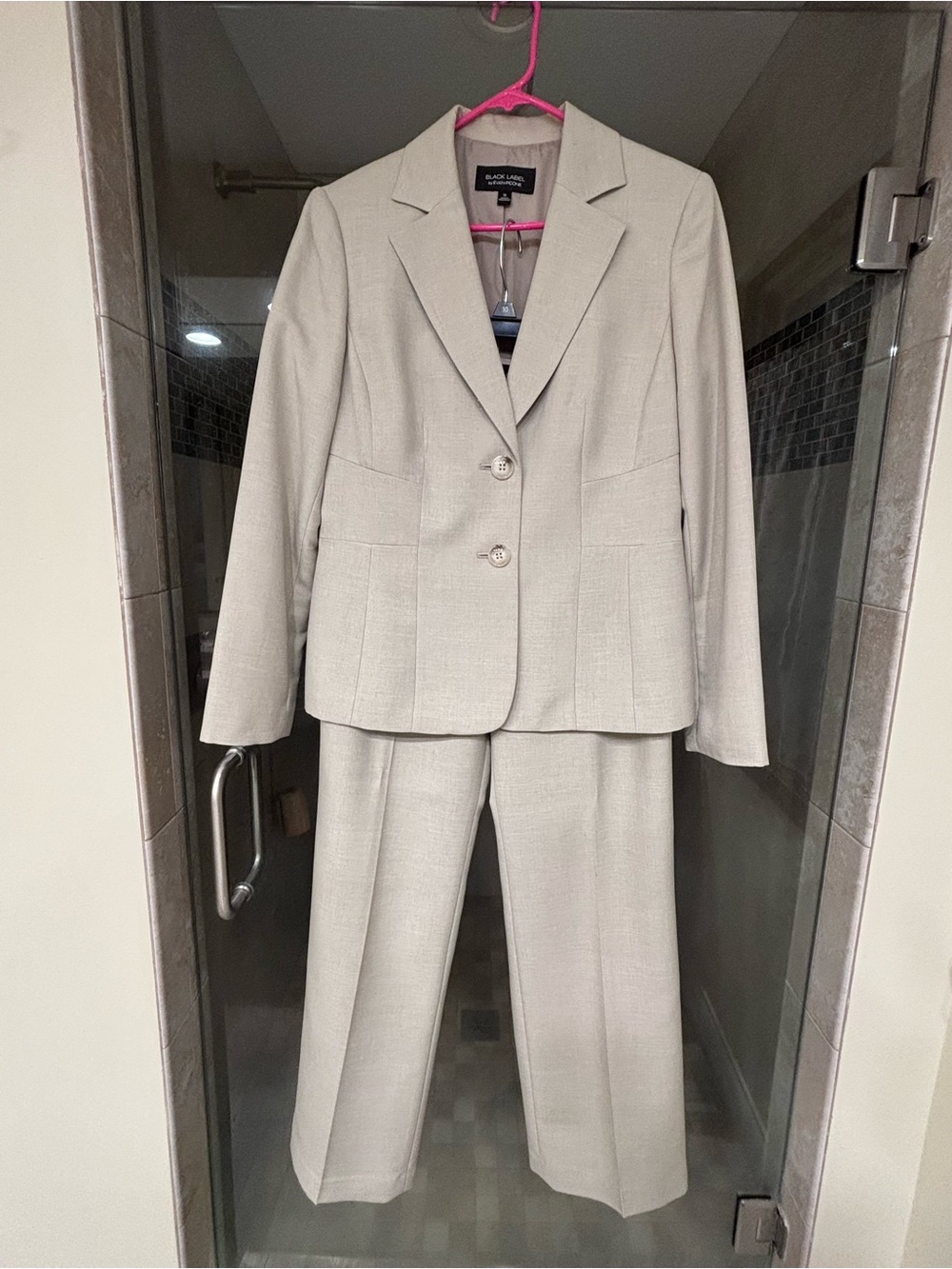 Evan Picone Cream Women's Two-Piece Tailored Suit Jacket & Pants